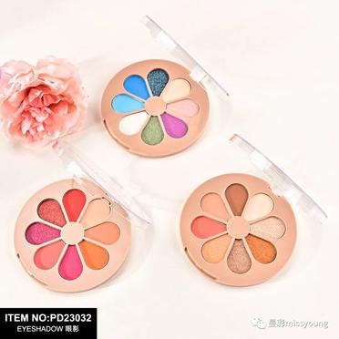 2023 Miss Young Hot Selling Flower Shape New 8 Colors Oval Eye Shadow Palette PD23032